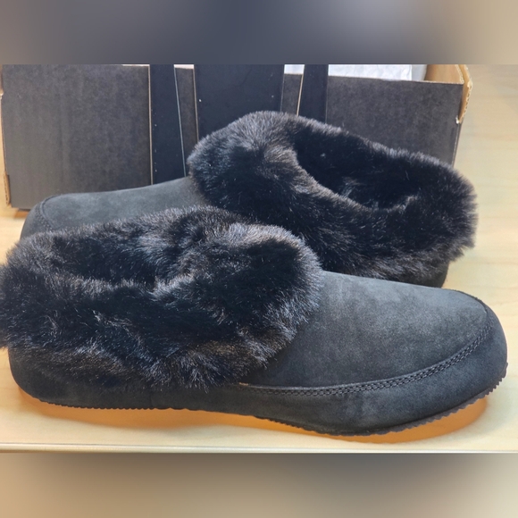 Sorel Go Coffee Run Slippers Suede Faux Fur Slip On Shoes NIB Size 12 - Picture 1 of 15